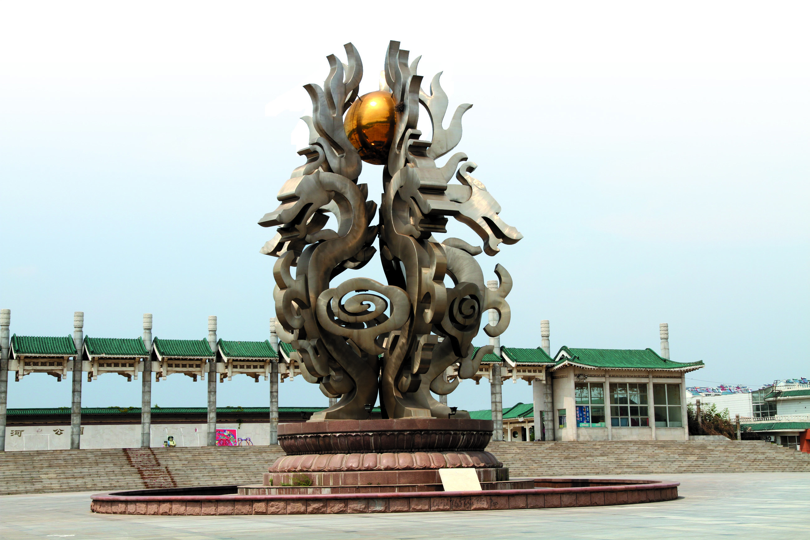201108p12_f1.jpg