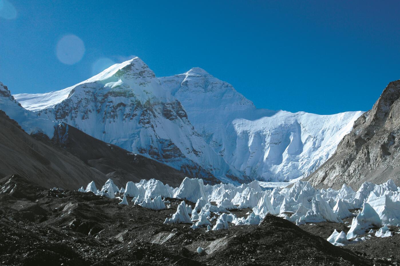 201102p46_f1.jpg