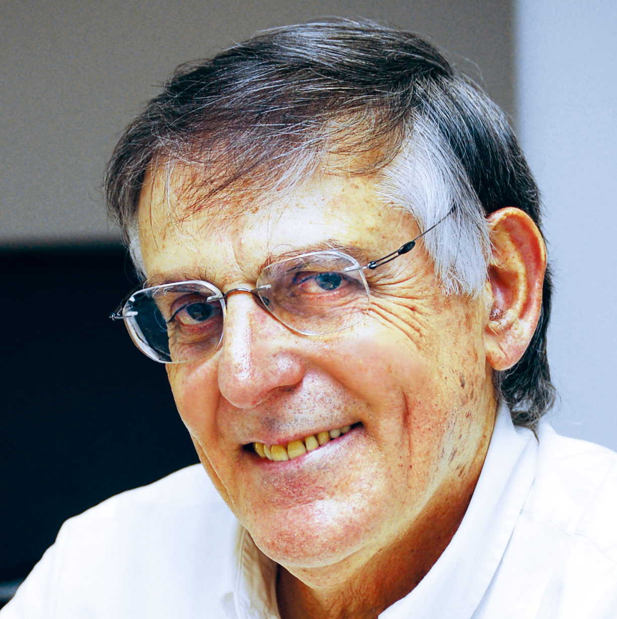 201111p55_f1.jpg